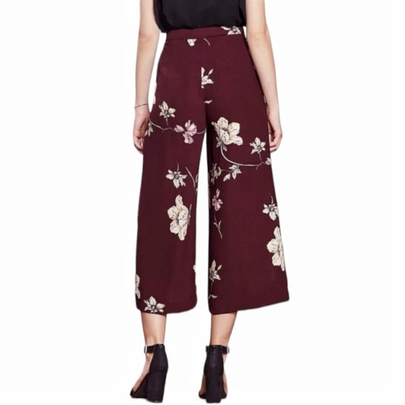 Lauren Conrad - Runway Floral Crop Wide Leg Pants - Picture 2 of 14